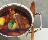 Fleischbrühe zubereiten