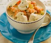 Cremige Fisch-Scampi-Suppe