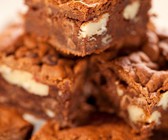 Tofu-Brownies mit Nüssen