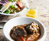 Rindfleisch-Quitten-Schmortopf