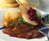 Rehrücken mit Preiselbeer-Birnen 