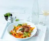 Poularden-Saltimbocca mit Paprika