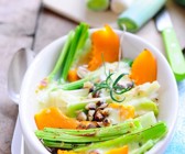 Kürbisgratin mit Lauch und Haselnüssen