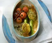 Zucchini mit Gemüsefüllung