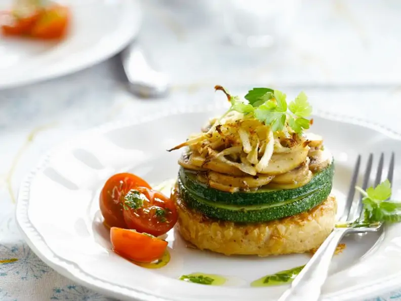 Tofu-Frikadelle mit Zucchini