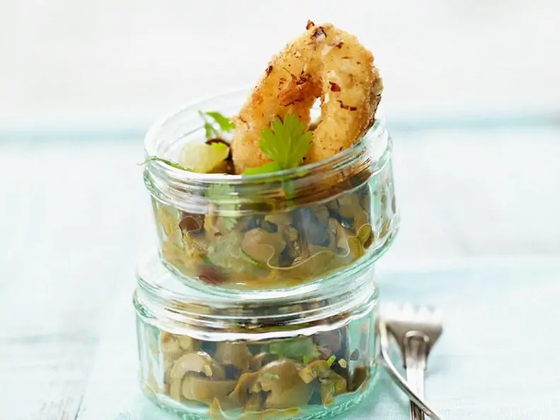 Calamari mit Oliven-Salsa