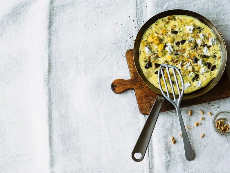 Zucchini-Frittata mit Feta