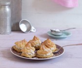 Profiteroles mit Veggie-Sahne