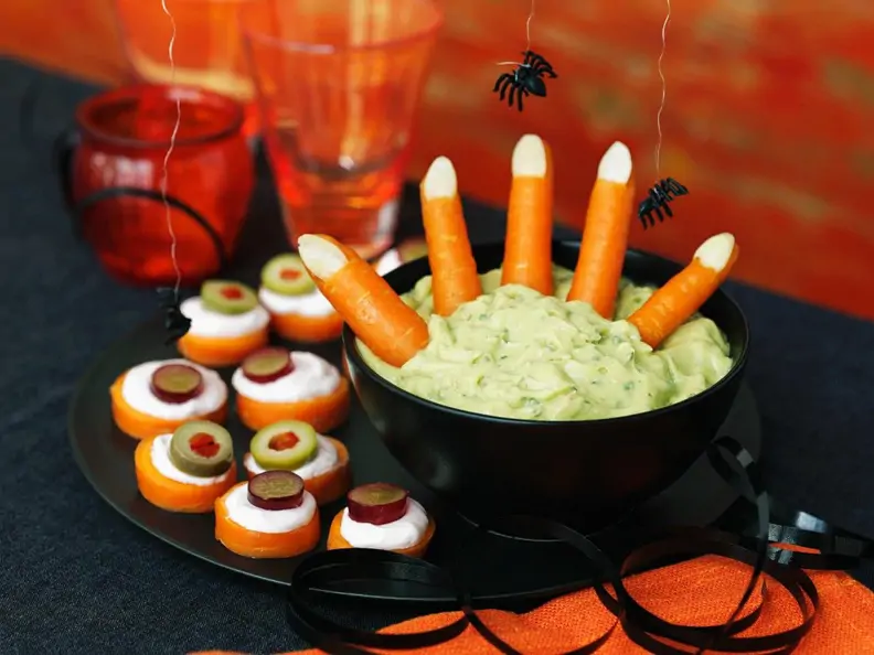 Möhren-Häppchen und Guacamole