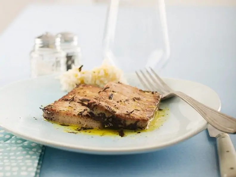 gebratener Thunfisch mit Orangenöl