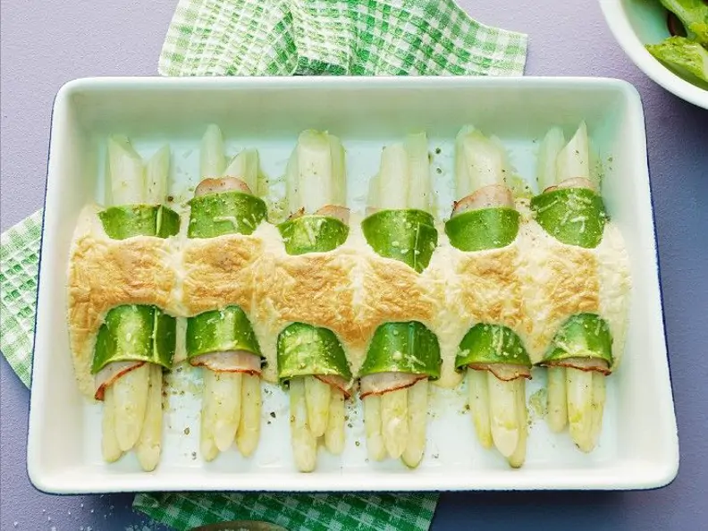 Überbackene Spargel-Cannelloni