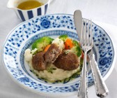 Fleischpflanzerl mit Kartoffelpüree
