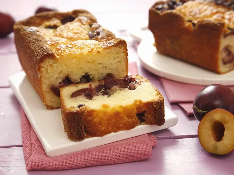 Zwetschgenkuchen mit Rührteig