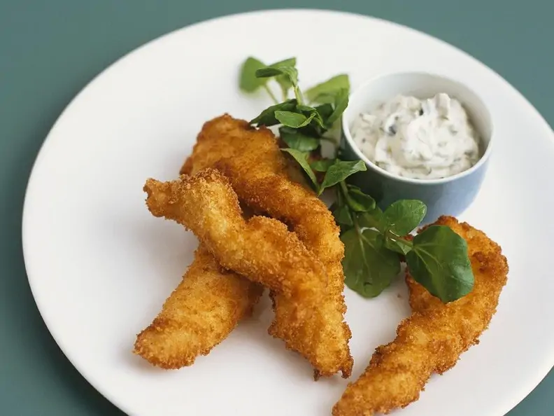 Knusprig gebackene Seezunge mit Dip