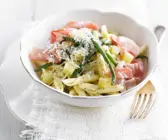 Pasta mit Speck, Bohnen und Kartoffeln
