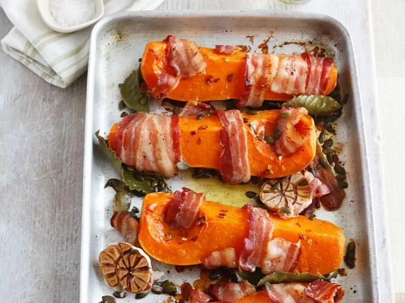 Kürbis mit Bacon, Knoblauch und Lorbeer