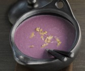 Rotkohlsuppe mit Walnüssen