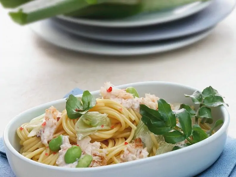 Spaghetti mit Bohnen, Lauch und Krebsfleisch