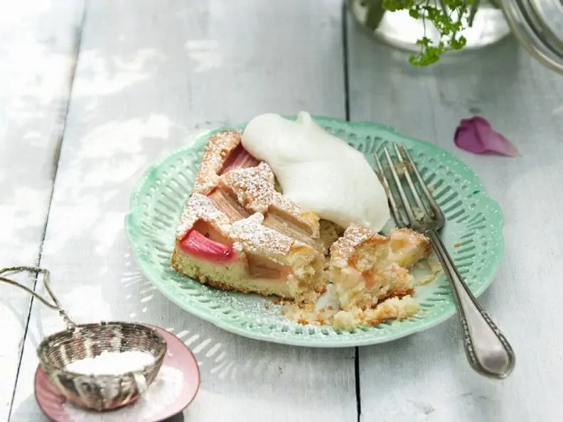 Schneller Rhabarberkuchen