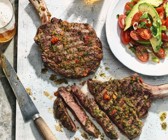 Chimichurry-Steak und Tomaten-Avocado-Salat