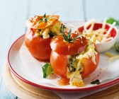 Tomaten mit Mozzarellafüllung aus der Mikrowelle