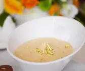 Kokos-Mandel-Suppe nach indischer Art