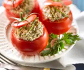 Sardinensalat in der Tomate
