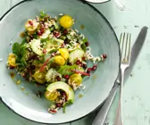 Reissalat mit Avocado und Tomaten