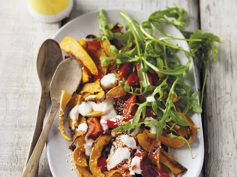 Kürbissalat mit Paprika und Joghurt