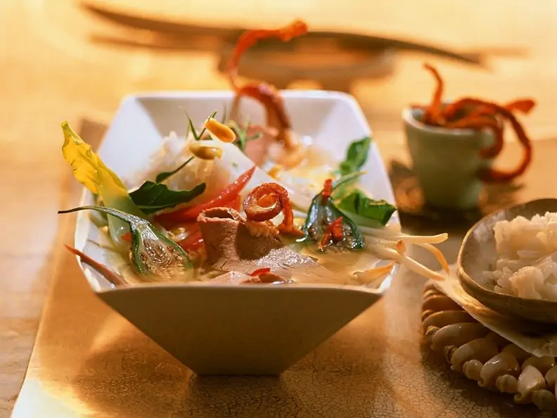 Asiatische Entensuppe mit Duftreis