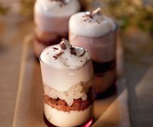Trifle mit Litschi und Marcarponecreme