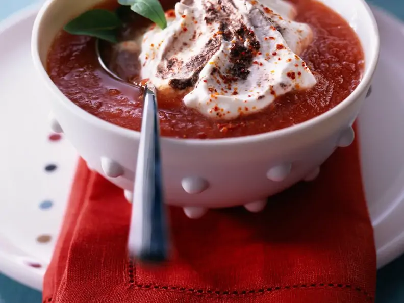 Tomatensuppe mit Kakao und Chili