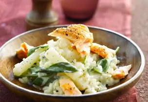Risotto mit Lachs und Spargel