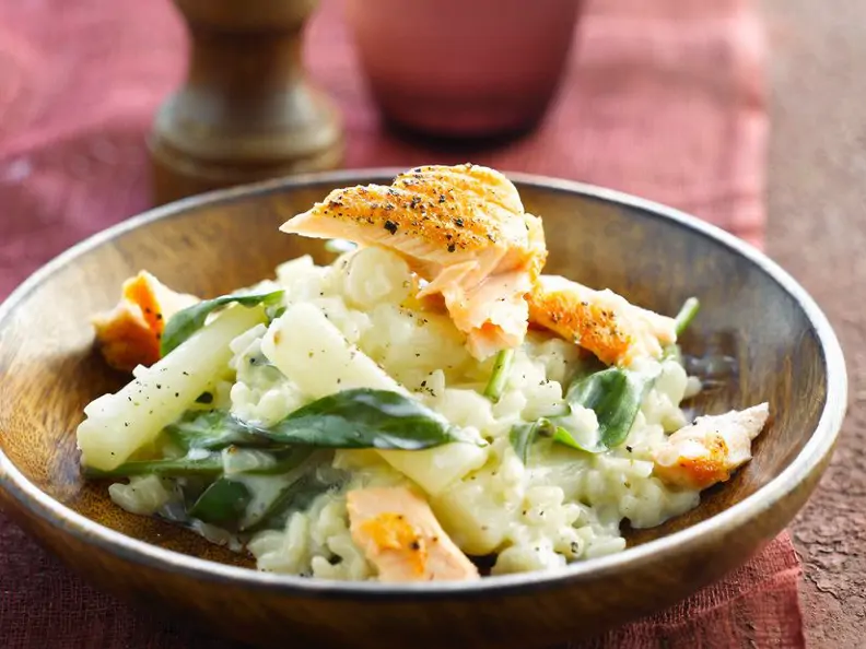 Risotto mit Lachs und Spargel