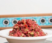Bulgursalat mit Kirschsaft