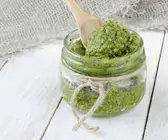 Grünes Spargelpesto