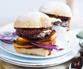 Italienischer Burger mit Balsamico-Soße