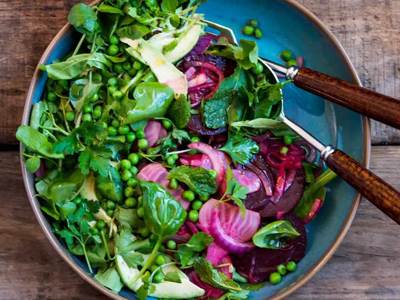 Rote-Bete-Salat mit Erbsen