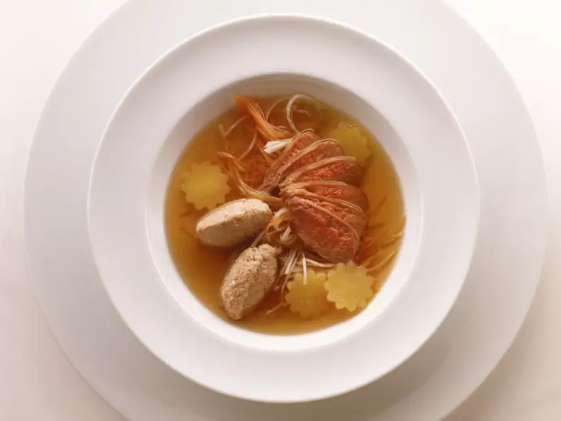 Klare Gemüsebouillon