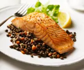 Lachs mit Linsen