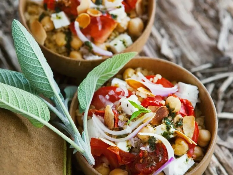 Bulgursalat mit Feta