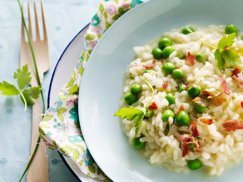 Risotto mit Schinken und Erbsen