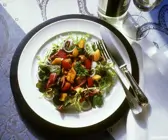 Bunter Salat mit Pfifferlingen