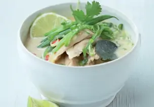 Thailändische Hühnchen-Kokos-Suppe
