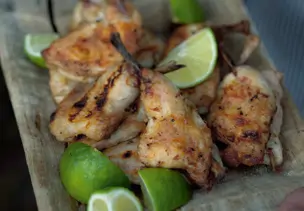 Stubenküken mit Limone grillen