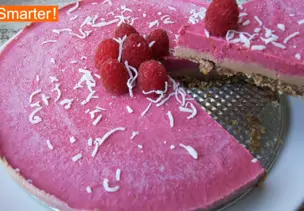 Raw Cake mit Himbeeren