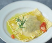 Ziegenkäse-Spinat-Ravioli