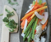 Kokosreis mit Papaya und Thaispargel