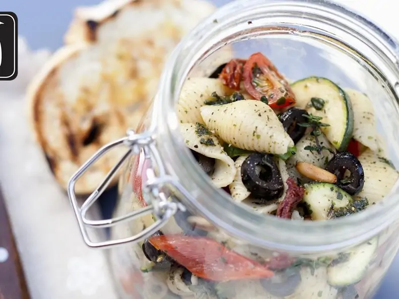Mediterraner Nudelsalat für den Thermomix
