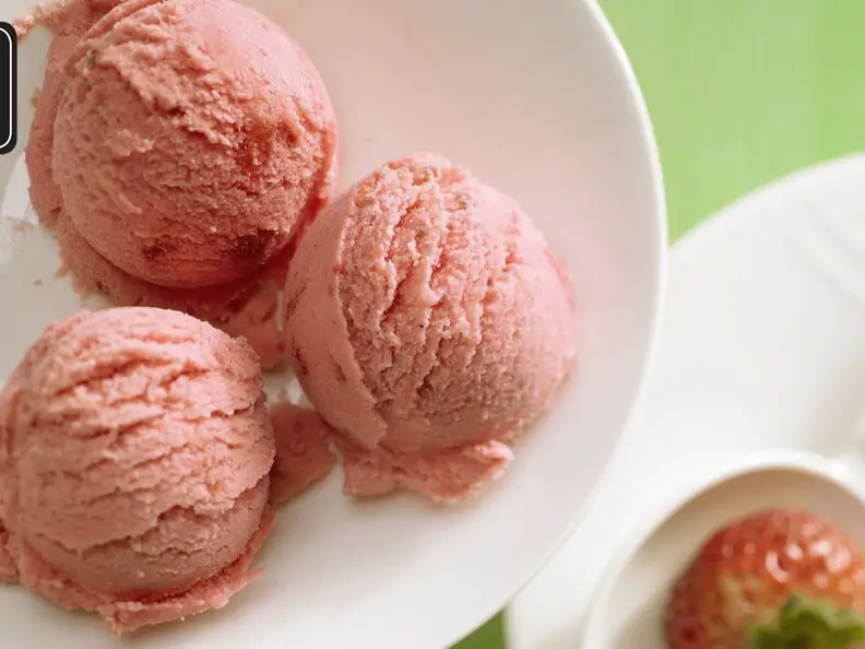 Erdbeer-Joghurt-Eis für den Thermomix